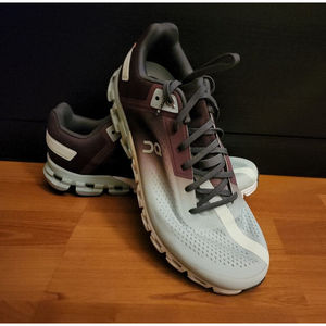 ON Cloudflow Women’s Size US 11 ‘Mulberry | Mineral’ Running